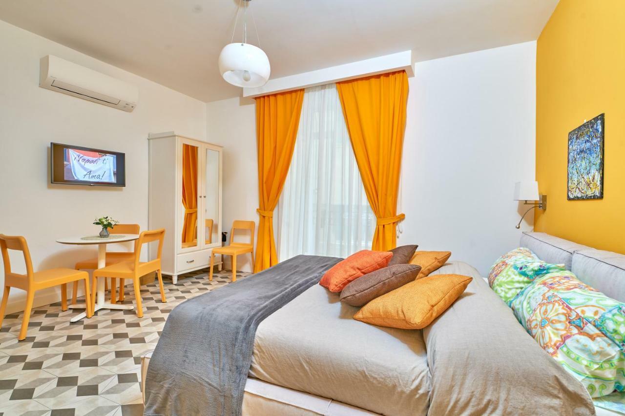 A Casa Del Principe Lt Bed & Breakfast Napoli Dış mekan fotoğraf